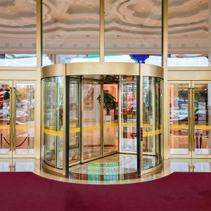 兩翼旋轉(zhuǎn)門